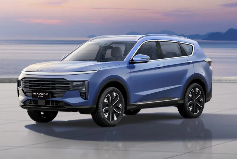 Jetour X70L · 2025–2026 — фото автомобиля