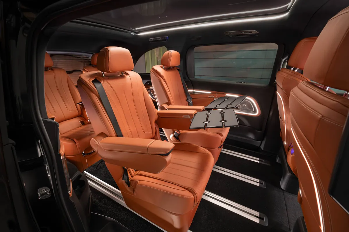 Mercedes-Benz VLE · 2026 — фото автомобиля