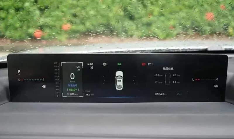 Changan Qiyuan A05 · I Рестайлинг — фото автомобиля