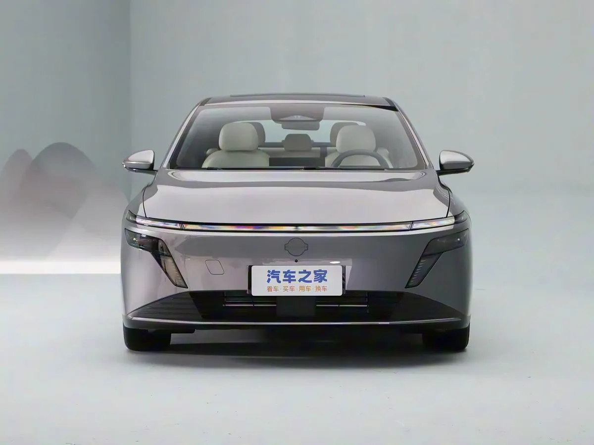Nissan N6 · 2025–2026 — фото автомобиля