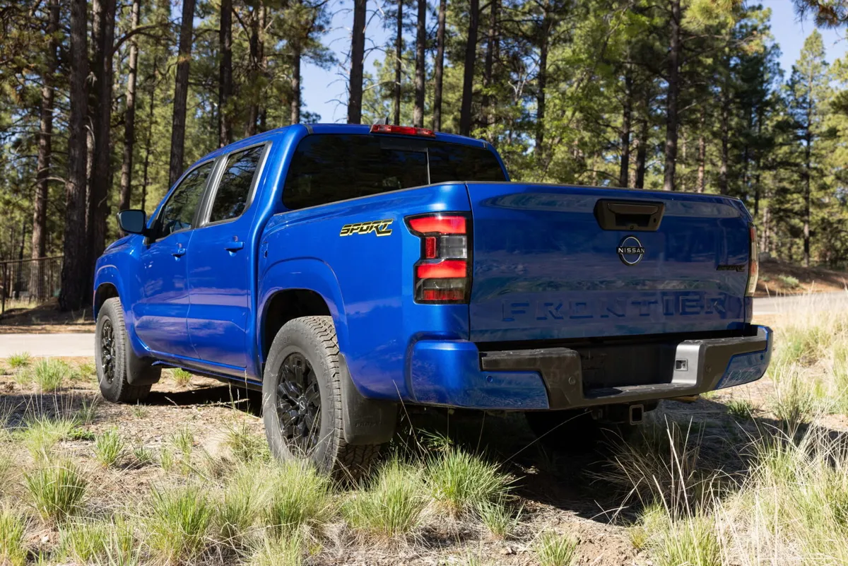 Nissan Frontier · III Рестайлинг — фото автомобиля