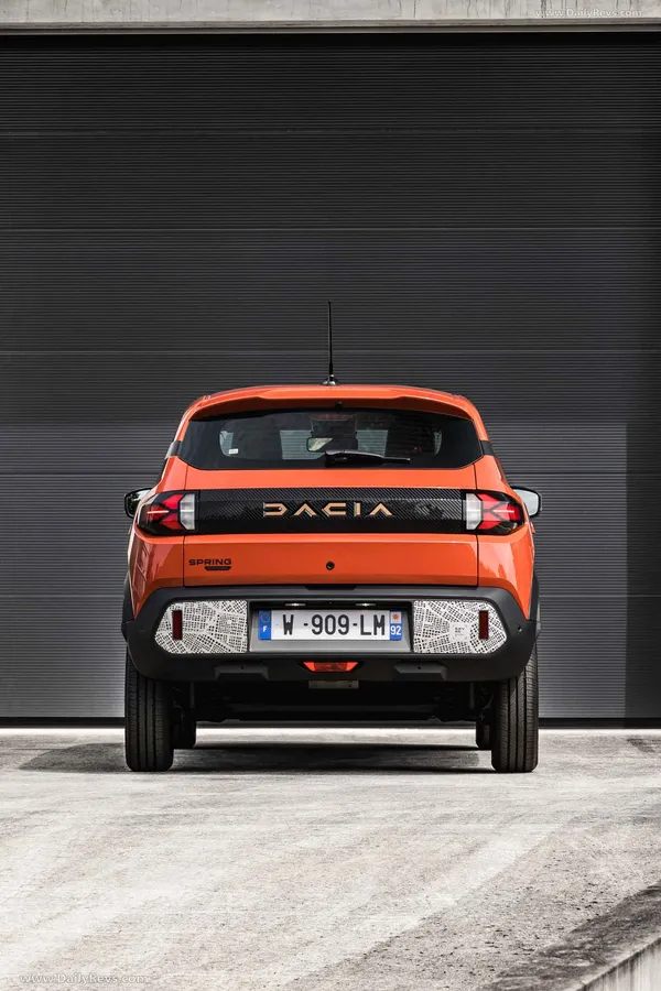 Dacia Spring · I Рестайлинг 2 — фото автомобиля