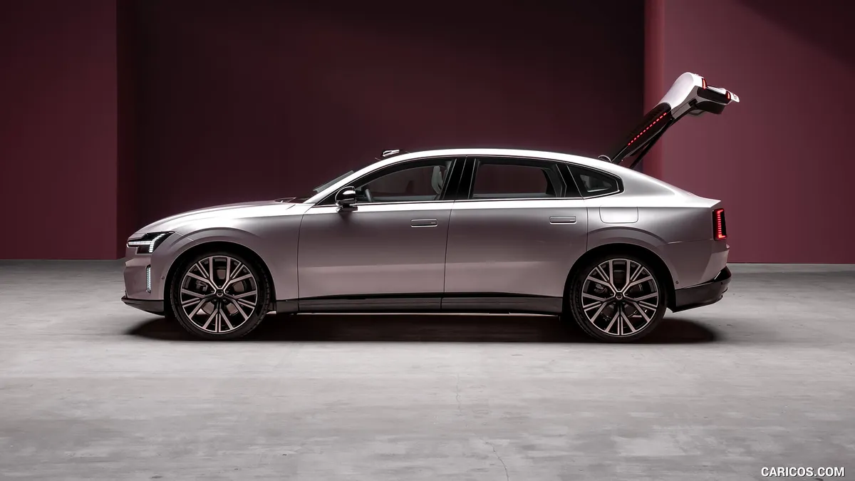 Volvo ES90 · 2025–2026 — фото автомобиля