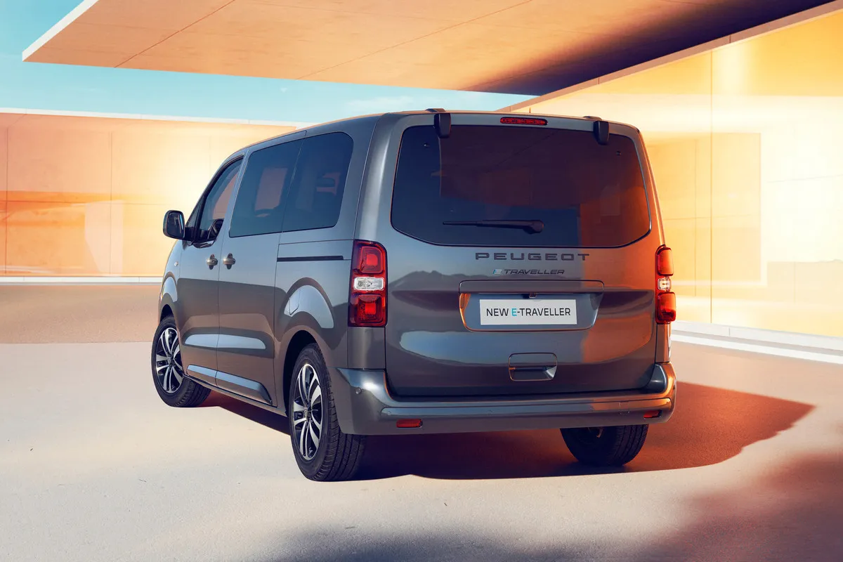 Peugeot Traveller · I Рестайлинг — фото автомобиля