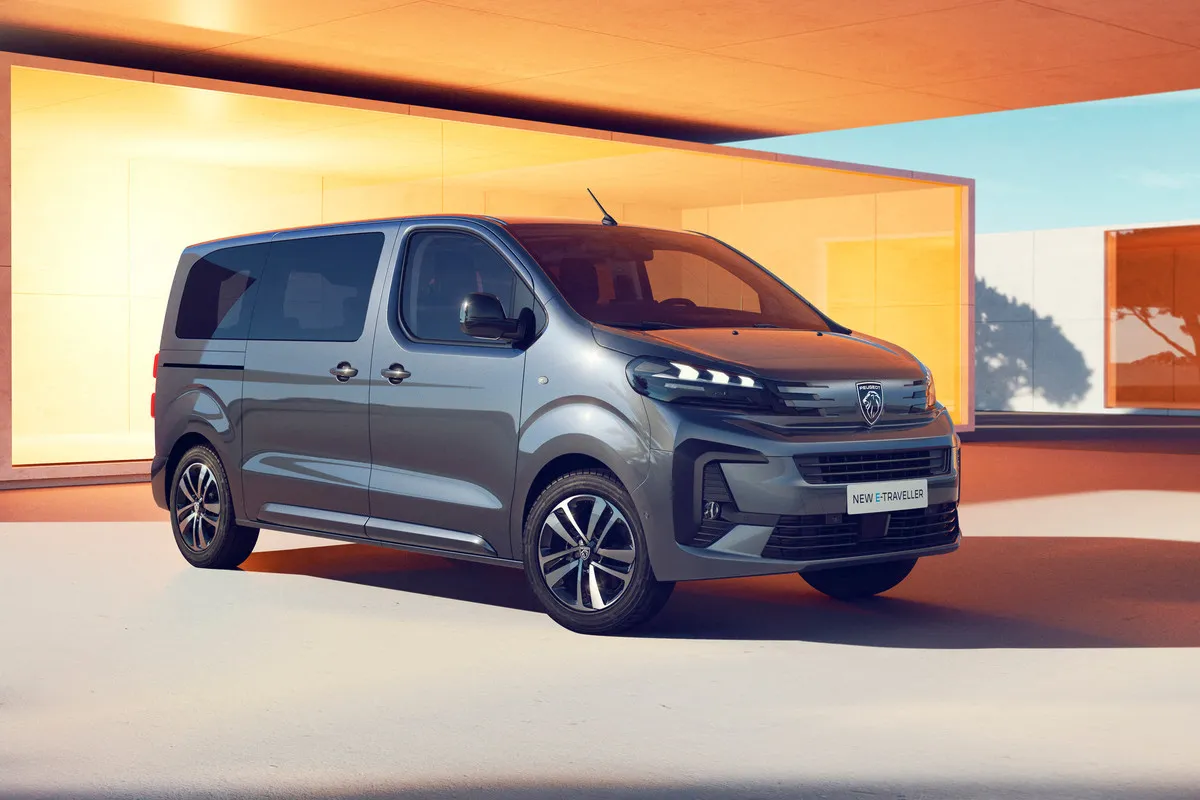 Peugeot Traveller · I Рестайлинг — фото автомобиля