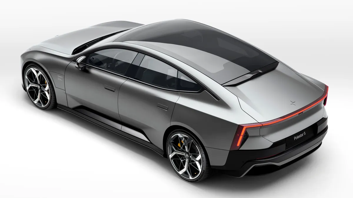 Polestar 5 · 2025–2026 — фото автомобиля