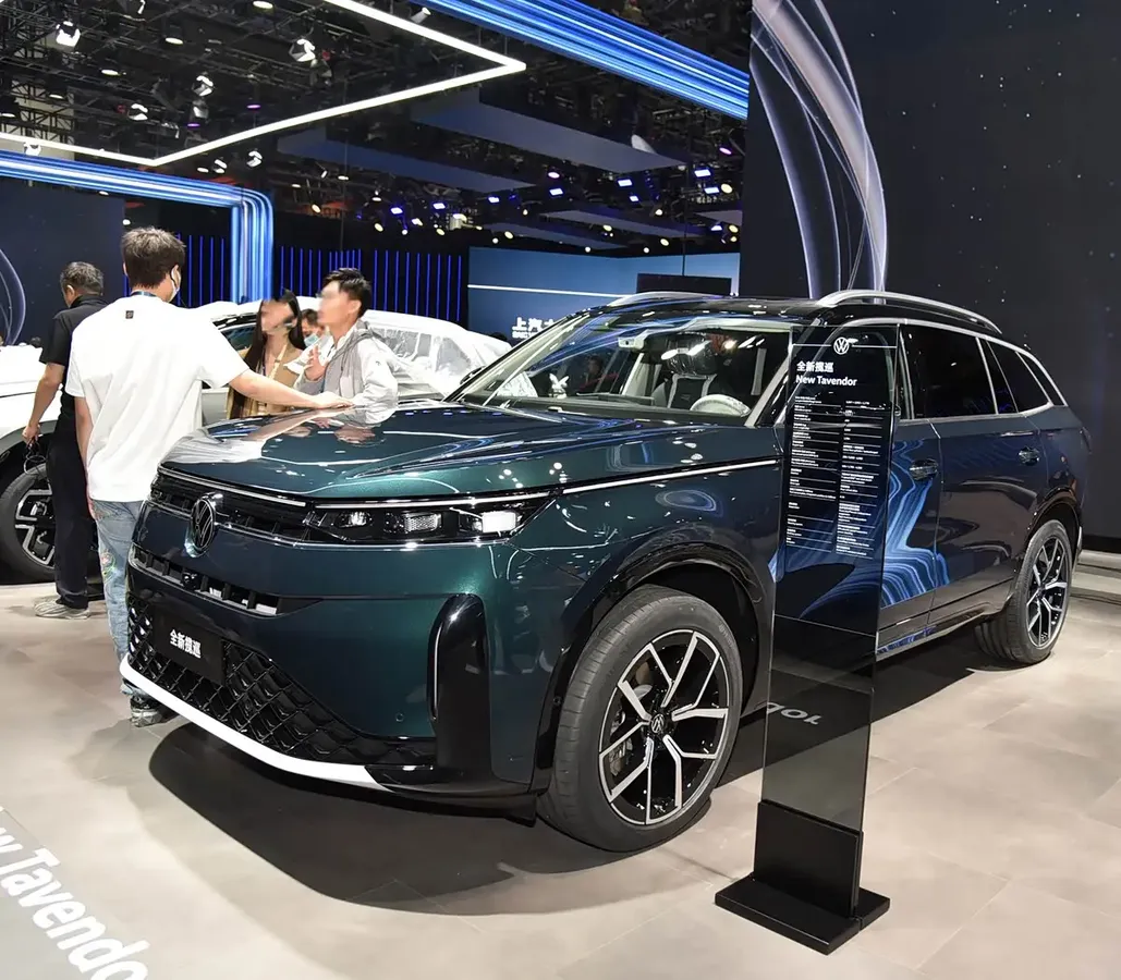 Volkswagen Tavendor · I Рестайлинг — фото автомобиля