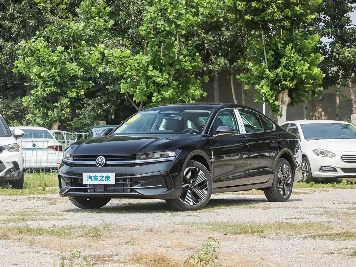 Volkswagen Magotan · B9 — фото автомобиля