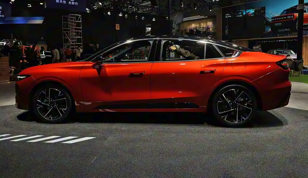 Ford Mondeo · VI Рестайлинг — фото автомобиля
